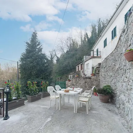Viola By Interhome Daire Gello (Lucca)