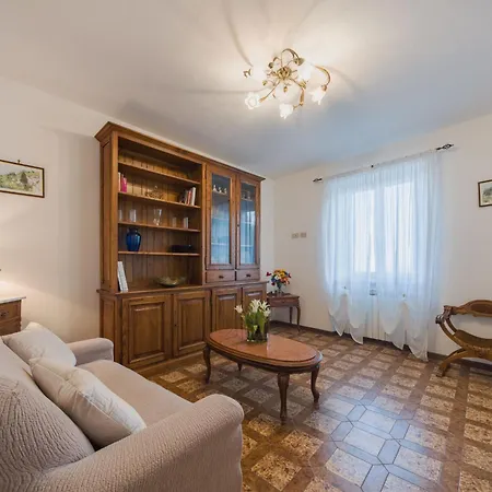 Viola By Interhome *