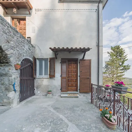 Daire Viola By Interhome Gello (Lucca)