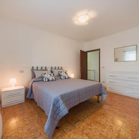 Viola By Interhome *
