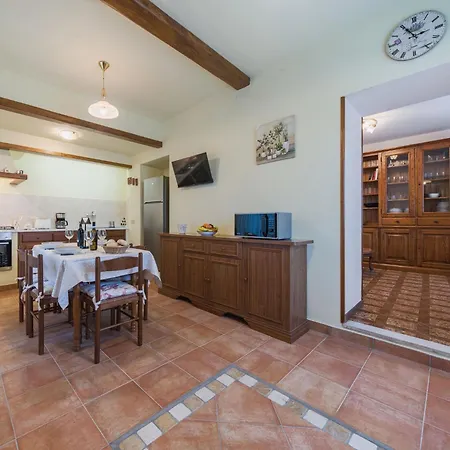 Viola By Interhome Apartman *