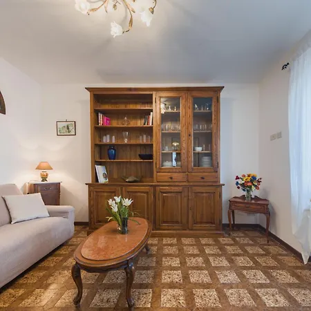 Viola By Interhome *