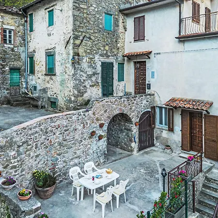 Viola By Interhome Lägenhet Gello (Lucca)