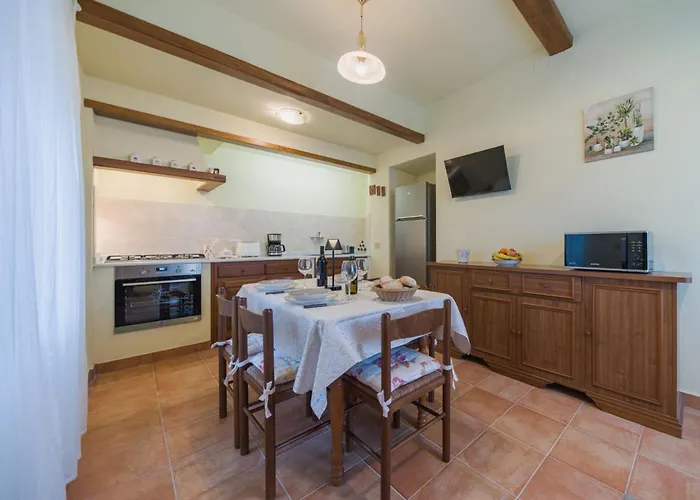 Viola By Interhome Gello (Lucca)